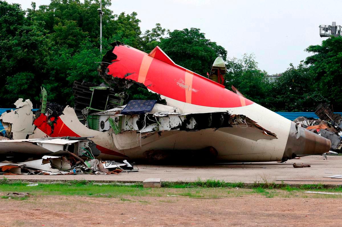 Wreckage of the Air India Boeing 787-8 Dreamliner plane sits on the open ground, outside Sardar Vallabhbhai Patel International Airport, where it took off and crashed nearby shortly afterwards, in Ahmedabad, India July 12, 2025. REUTERS/Amit Dave/File Photo