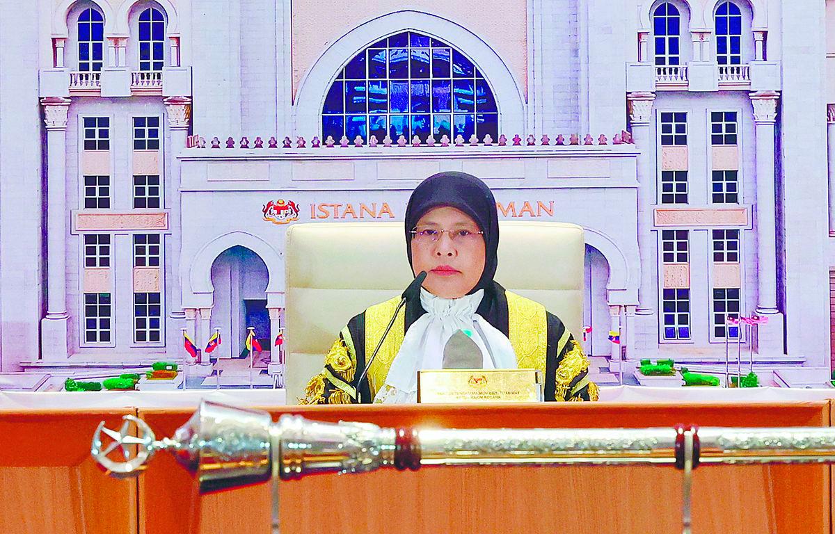 Appointed in May 2019, Tengku Maimun served as Malaysia’s chief justice for six years and two months, leaving behind a legacy of integrity and judicial excellence. – BERNAMAPIC