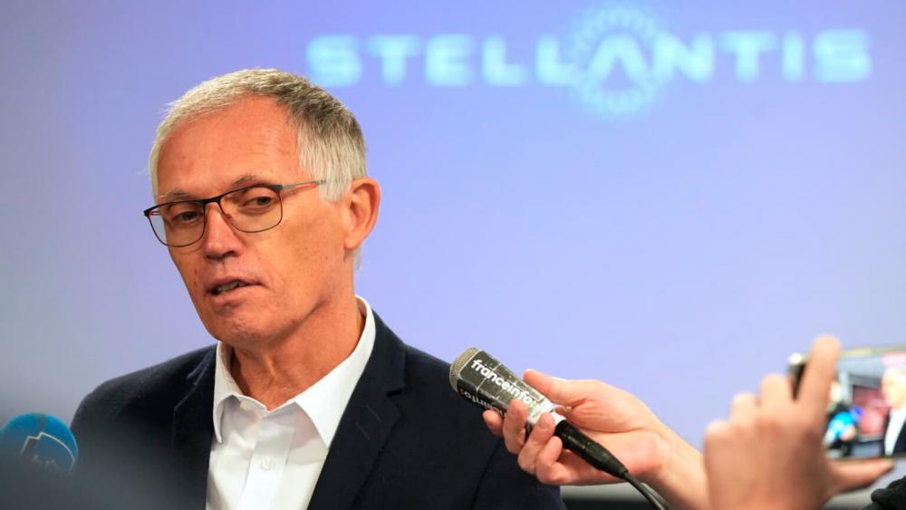 Stellantis CEO resigns amid mounting challenges