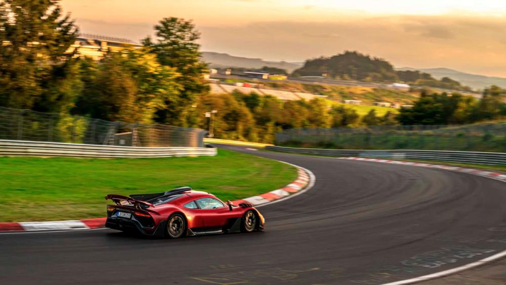 $!Mercedes-AMG One breaks own lap record