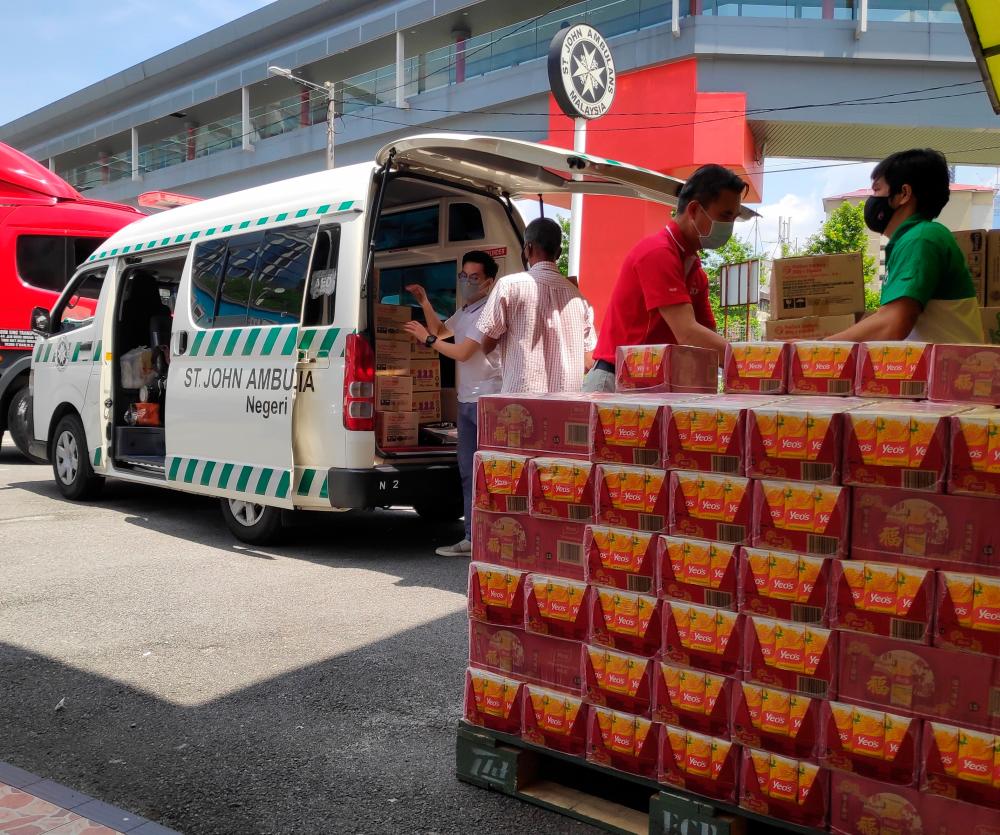 F&amp;B company works together with charitable foundation to provide RM1 million food aid