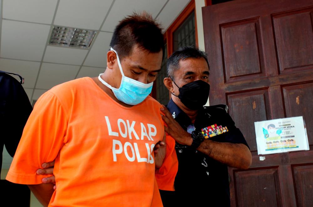 TAIPING, July 4 - A man who escaped from police custody when taken to the Magistrate’s Court here, last week, was sentenced to six years in prison by the Sessions Court here, today, for burglary and theft. BERNAMAPIX
