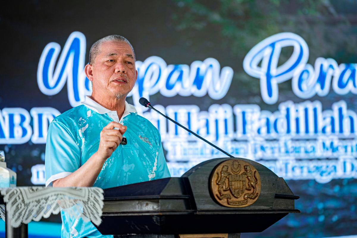 Timbalan Perdana Menteri yang juga Menteri Peralihan Tenaga dan Transformasi Air Datuk Seri Fadillah Yusof berucap pada perasmian Sambutan Hari Sungai Sedunia Tahun 2025 Peringkat Kebangsaan di Sungai Batu Tegoh hari ini. - fotoBERNAMA
