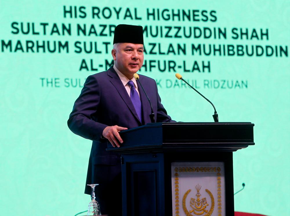 IPOH, 18 Okt -- Sultan Perak Sultan Nazrin Shah bertitah pada Persidangan Pemikiran dan Tamadun Islam Sedunia Kali ke-6 (WCIT) 2022 anjuran Universiti Sultan Azlan Shah di Pusat Konvensyen Casuarina Meru, Ipoh hari ini.--fotoBERNAMA