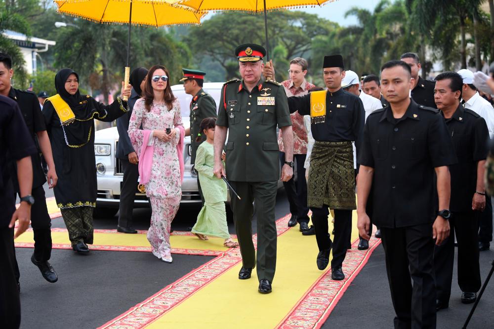 The Sultan of Perak, Sultan Nazrin Shah and Raja Permaisuri of Perak, Tuanku Zara Salim arrive for the Perak State Level Maal Hijrah 1441H/2019, on Sept 1, 2019. — Bernama