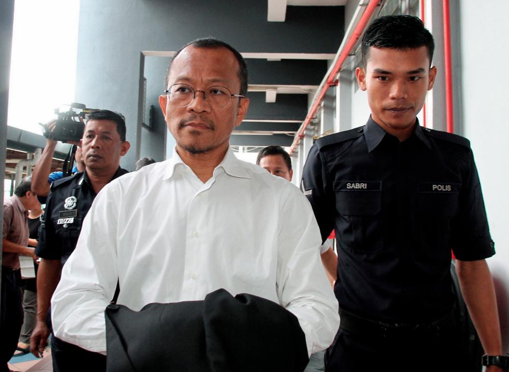 Former Institute Darul Ridzuan (IDR) chief executive officer (CEO) Dr Mazalan Kamis pleaded not guilty in the sessions court here to 58 counts of criminal breach of trust (CBT), involving more than RM150,000 on Oct 23, 2019. — Bernama