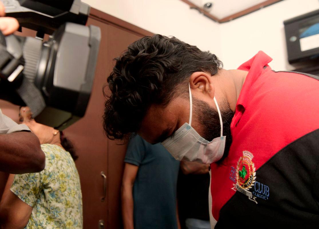 Seorang pemandu lori dihadapkan ke Mahkamah Majistret di sini hari ini atas pertuduhan membunuh seorang lelaki di lorong tepi sebuah bangunan hotel di Jalan Horley, di sini pada 27 Ogos lepas. - fotoBERNAMA