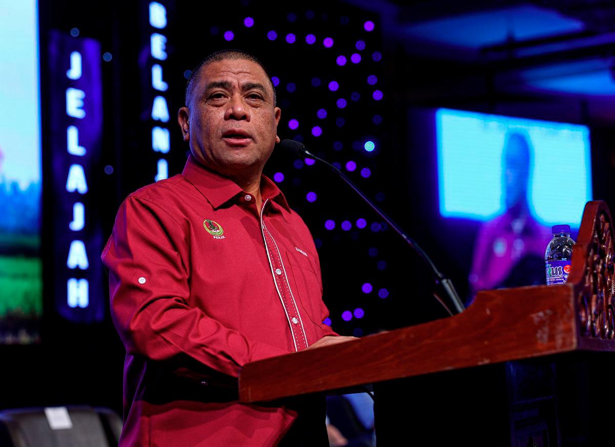 Perak Menteri Besar Datuk Seri Saarani Mohamad. - BERNAMA