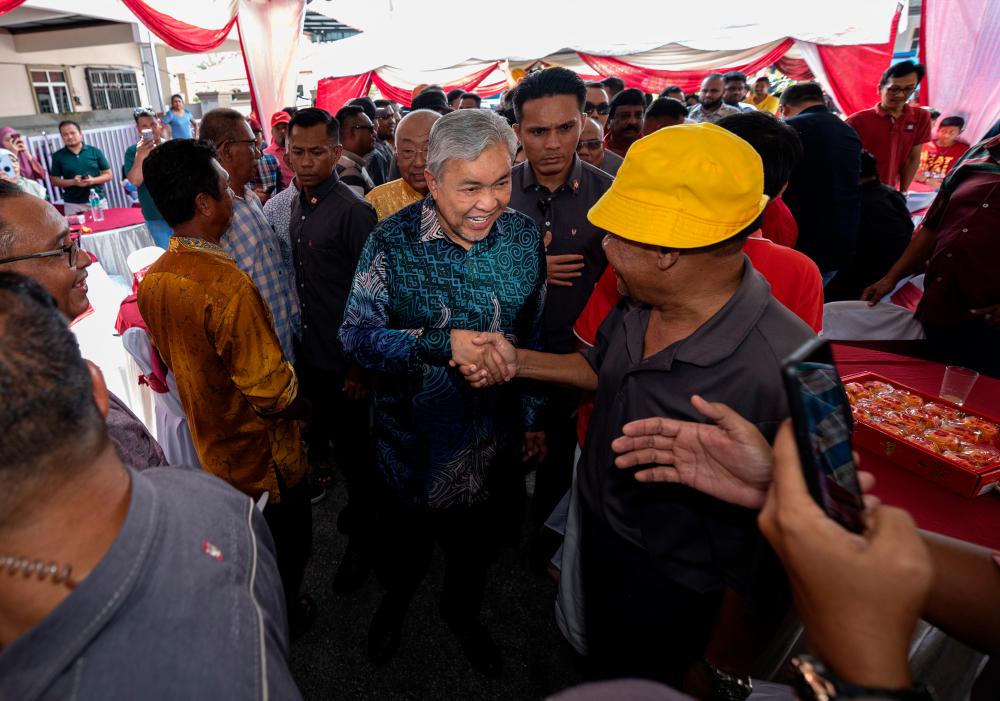 - fotoBERNAMA
