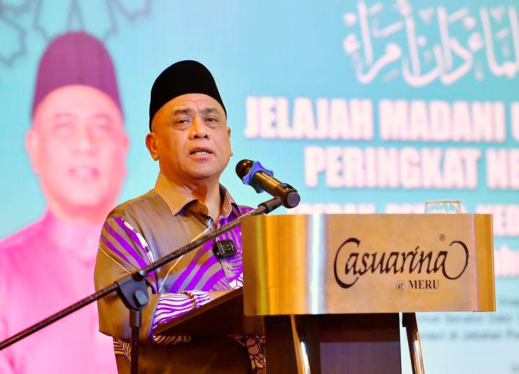 Menteri Besar Perak Datuk Seri Saarani Mohamad - fotoBERNAMA
