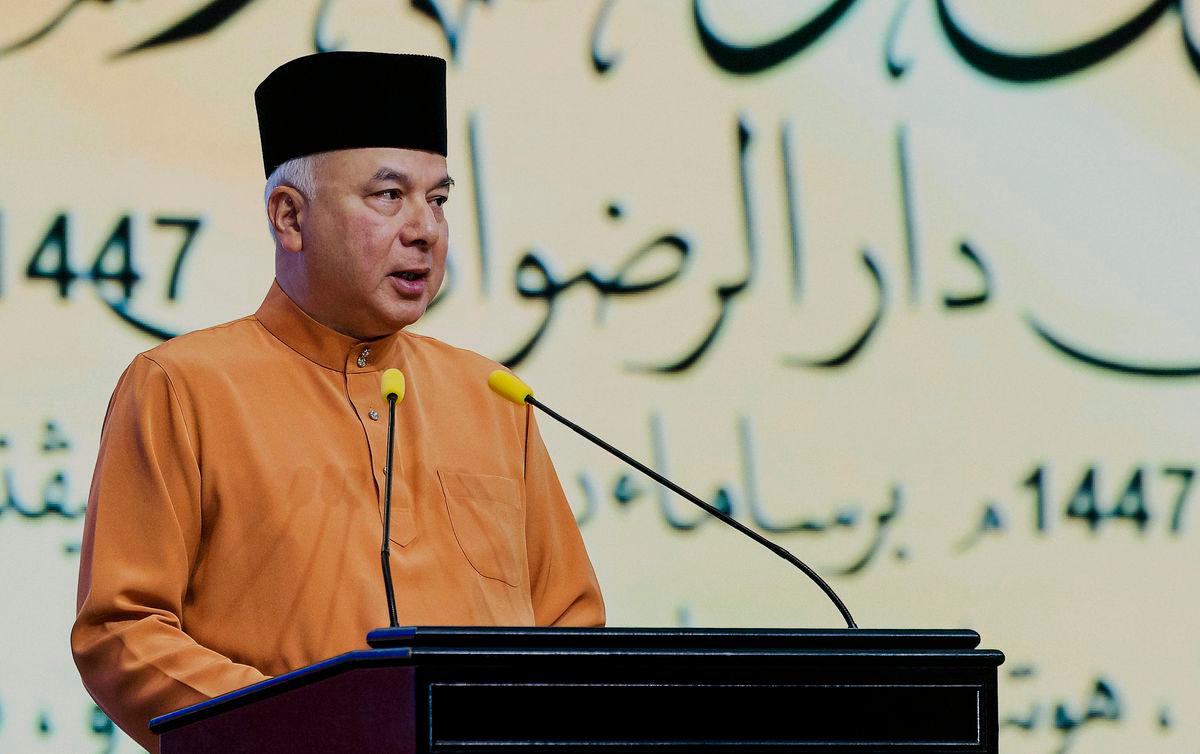 Sultan of Perak Sultan Nazrin Shah. Bernamapix