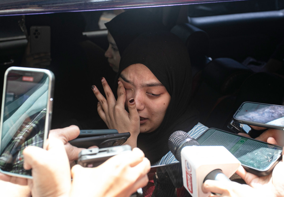 Aleeya Maisarah Azizzani, 21, a survivor of the tragic bus crash involving Universiti Pendidikan Sultan Idris (UPSI) students early today. - BERNAMApix
