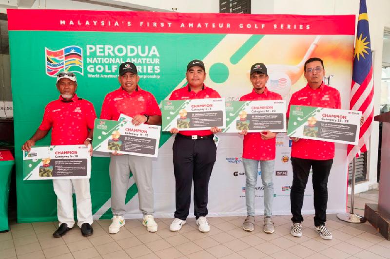 $!The five winners from Kelantan.