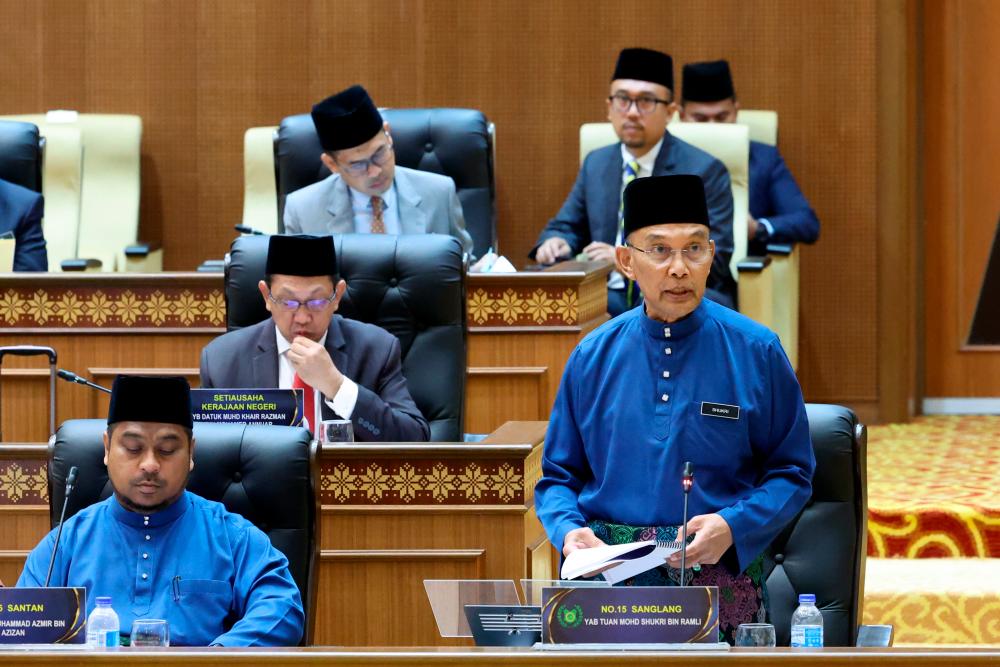 Menteri Besar Perlis Mohd Shukri Ramli - fotoBERNAMA