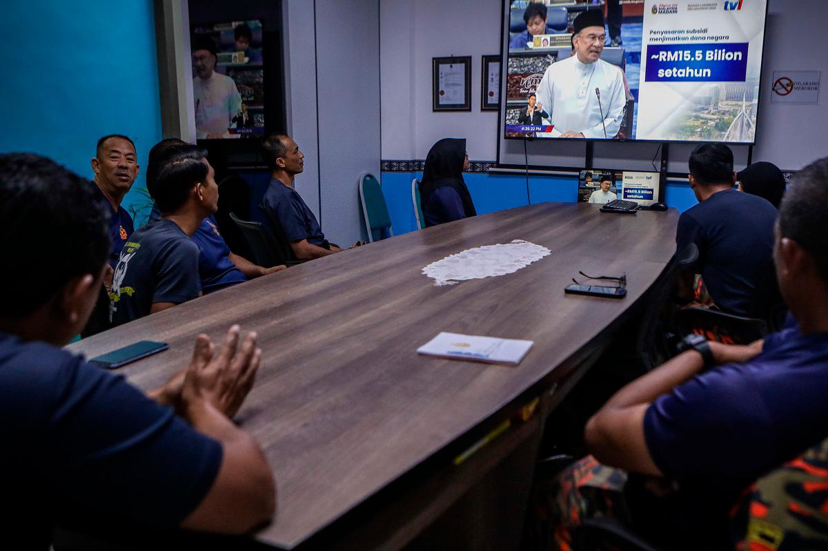 - fotoBERNAMA