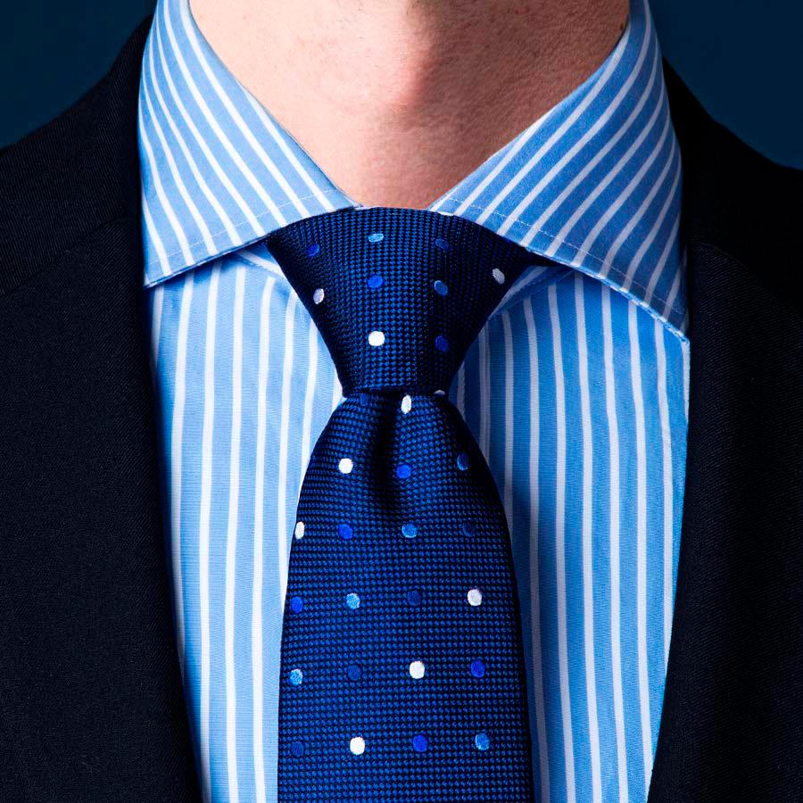 If the Windsor knot feels too formal, give the Pratt knot a shot for a confident, bold look. – TIES.COM $!If the Windsor knot feels too formal, give the Pratt knot a shot for a confident, bold look. – TIES.COM