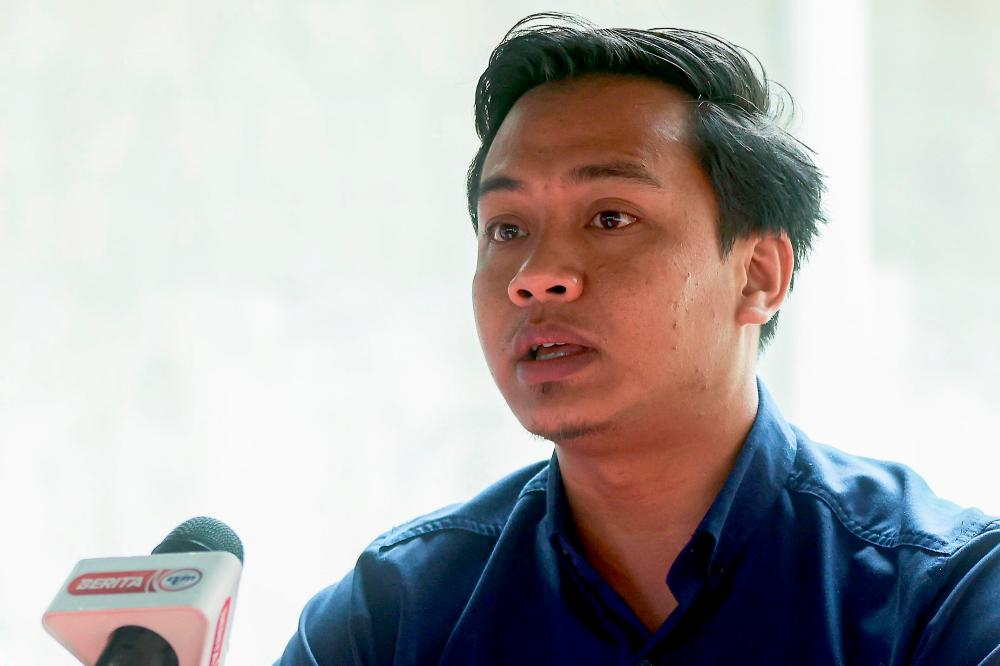 Pantai Jerejak assemblyman Fahmi Zainol - BERNAMApix