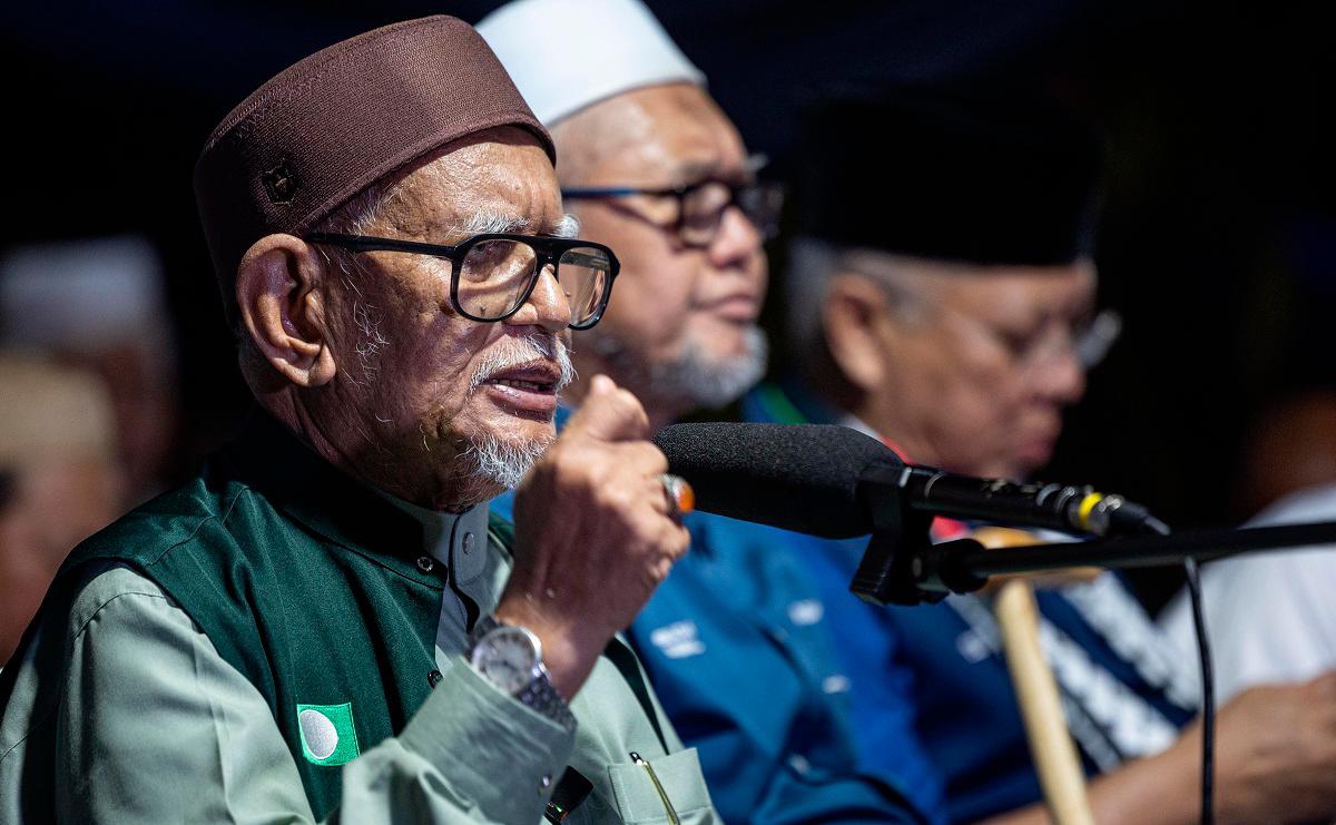 Presiden PAS, Tan Sri Abdul Hadi Awang. - fotoBERNAMA