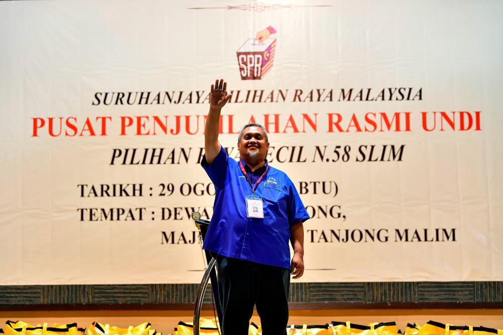 Barisan Nasional (BN) retained the Slim state seat with an enhanced majority of 10,945 votes in a by-election today. — Bernama