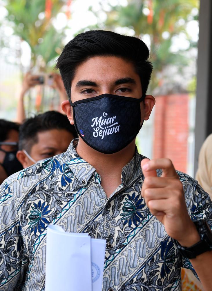 Former Youth and Sports Minister Syed Saddiq Syed Abdul Rahman today submitted the application to register the new political party – the Malaysian United Democratic Alliance (Muda) – at the Registrar of Societies (RoS). — Bernama