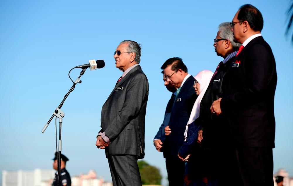 Prime Minister Tun Dr Mahathir Mohamad delivers his speech to the staff of the Prime Minister’s Department (JPM) today at their first assembly for the year. — Bernama