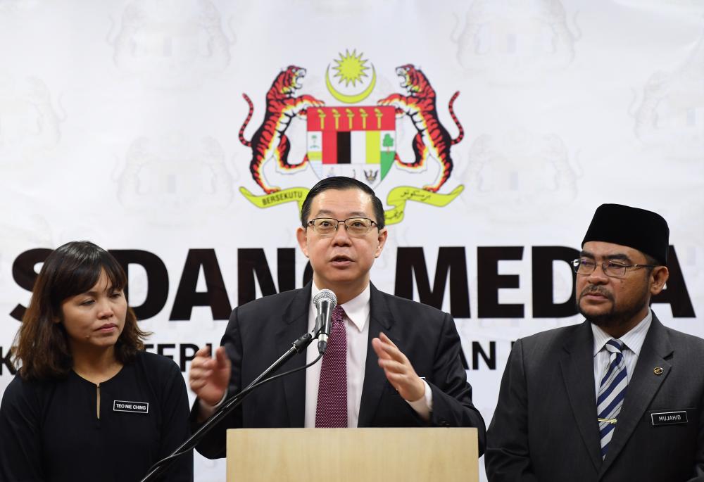 Finance Minister Lim Guan Eng speaks during a press conference at the Finance Ministry, on Jan 8, 2018. — Bernama