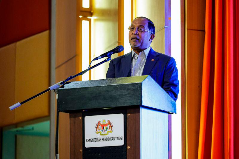 Higher Education Minister Datuk Seri Dr Zambry Abdul Kadir - BERNAMApix