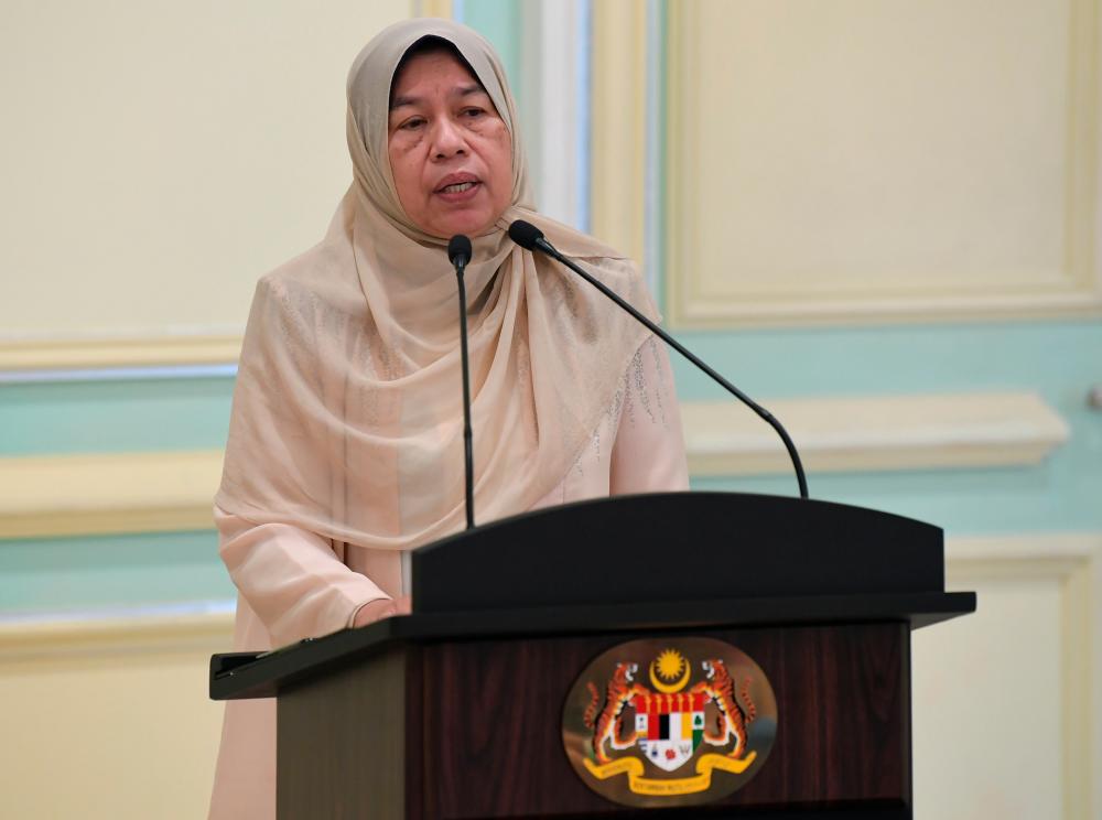 Minister of Housing and Local Government Zuraida Kamaruddin delivers a speech at a press conference at the Perdana Putra today. - Bernama