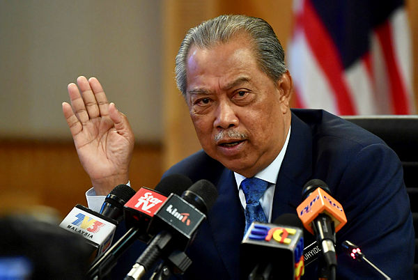 Muhyiddin questions Najib’s motive over sniper claim