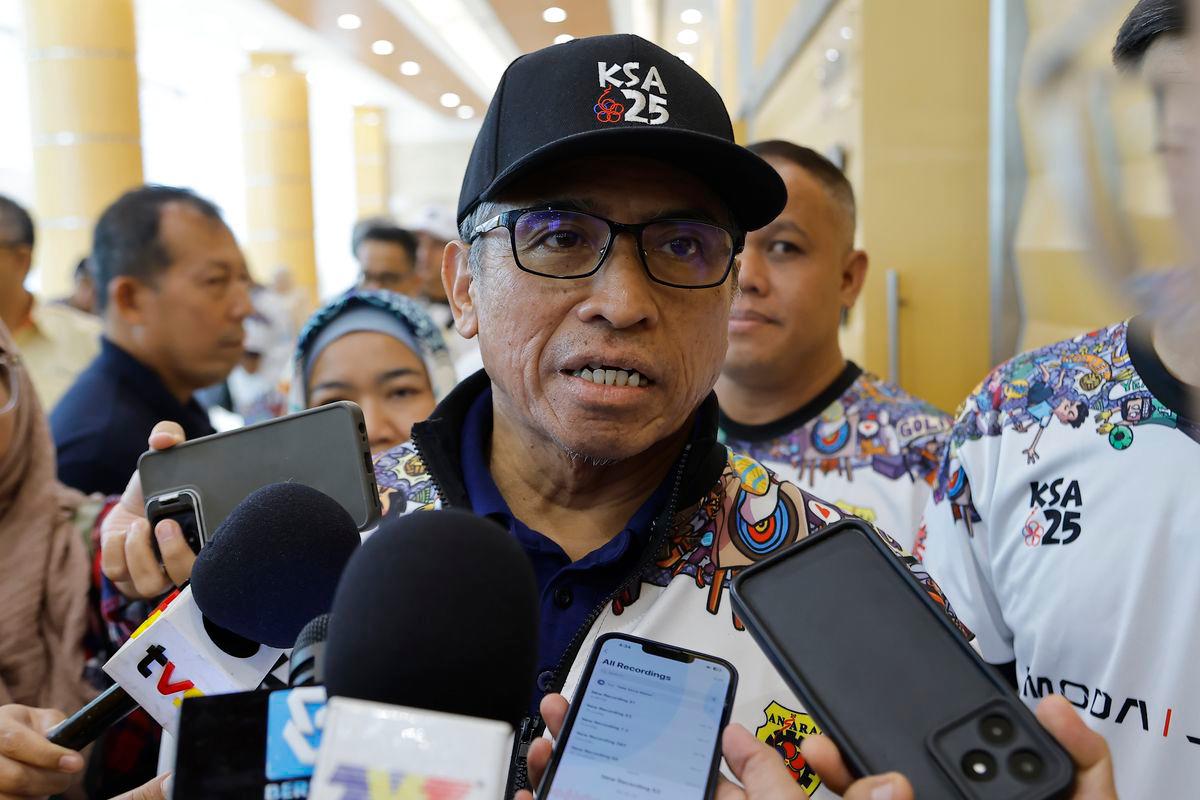 Chief Secretary Tan Sri Shamsul Azri Abu Bakar - Photo by BERNAMA