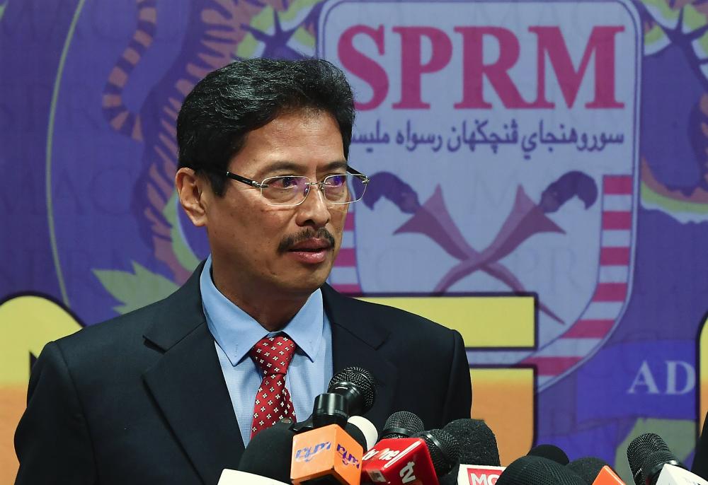 MACC Deputy Chief Commissioner (Operations), Datuk Seri Azam Baki said the MACC would set up a special team to investigate all foreign assets related to 1MDB during a press conference at the MACC headquarters on June 21, 2019. - Bernama