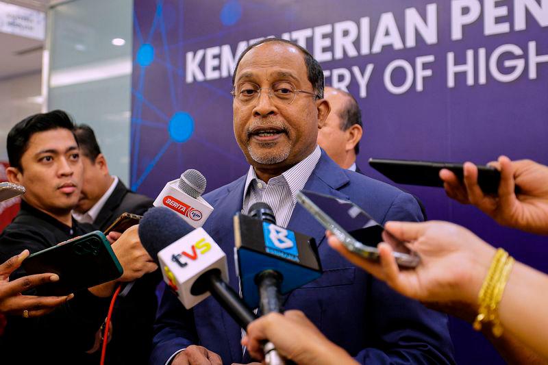 Higher Education Minister Datuk Seri Dr Zambry Abdul Kadir - BERNAMApix