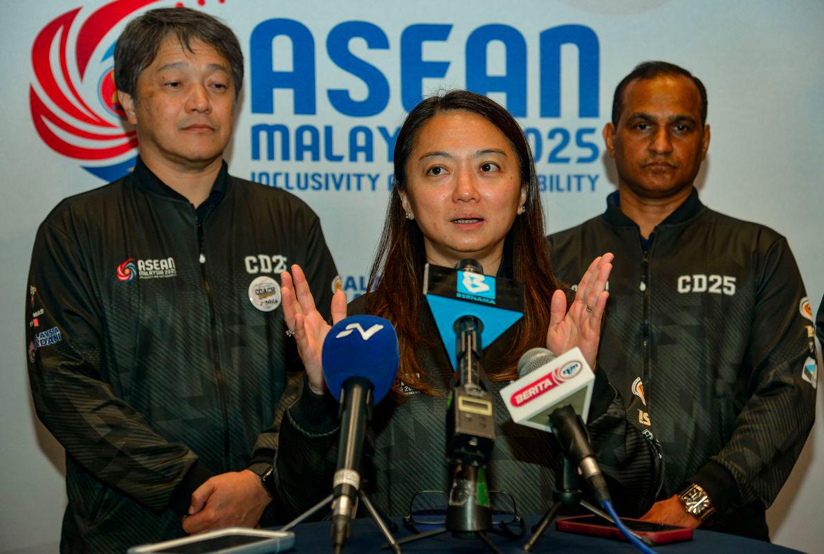 Youth and Sports Minister Hannah Yeoh speaking to the media at the Closing Ceremony of the ASEAN COE for Sports Coaching–Coach Developer Programme 2025 held at the hotel today. - BERNAMAPIX