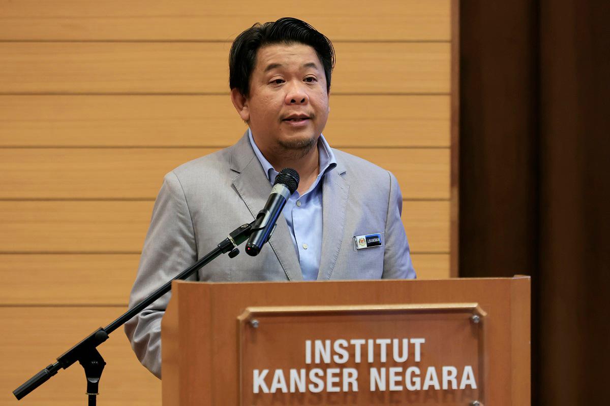 Deputy Health Minister, Datuk Lukanisman Awang Sauni. - BERNAMApix
