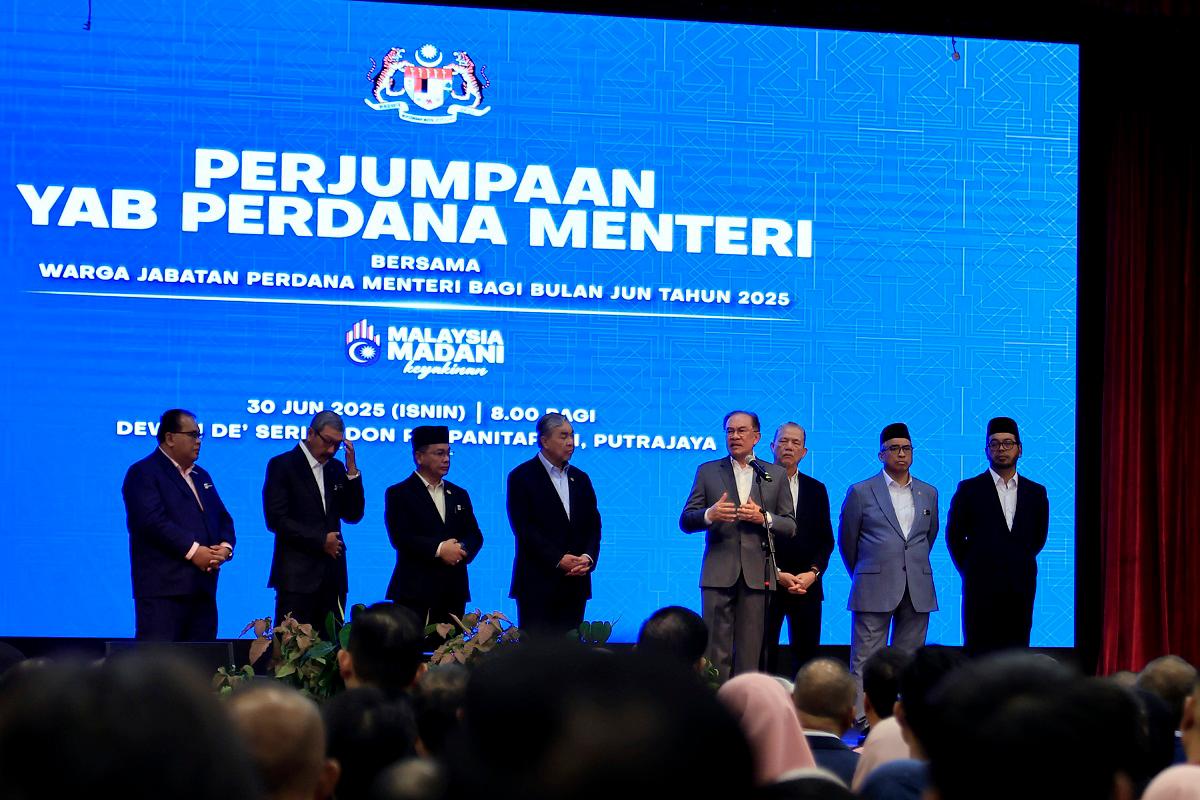- fotoBERNAMA