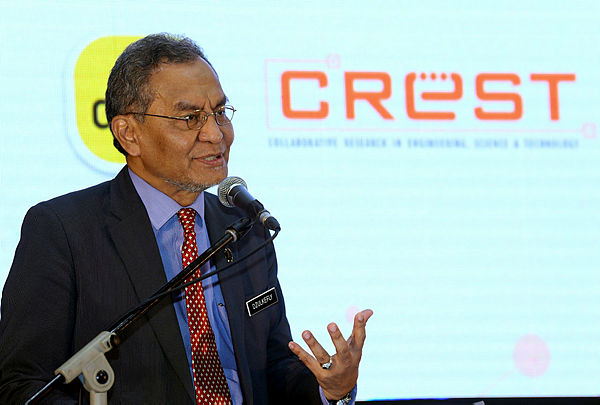 Health Minister Datuk Seri Dr Dzulkefly Ahmad speaks during the launch of the Collaborative Research in Engineering, Science and Technology (CREST) Digital Healthcare Cluster in Cyberjaya today. — Bernama
