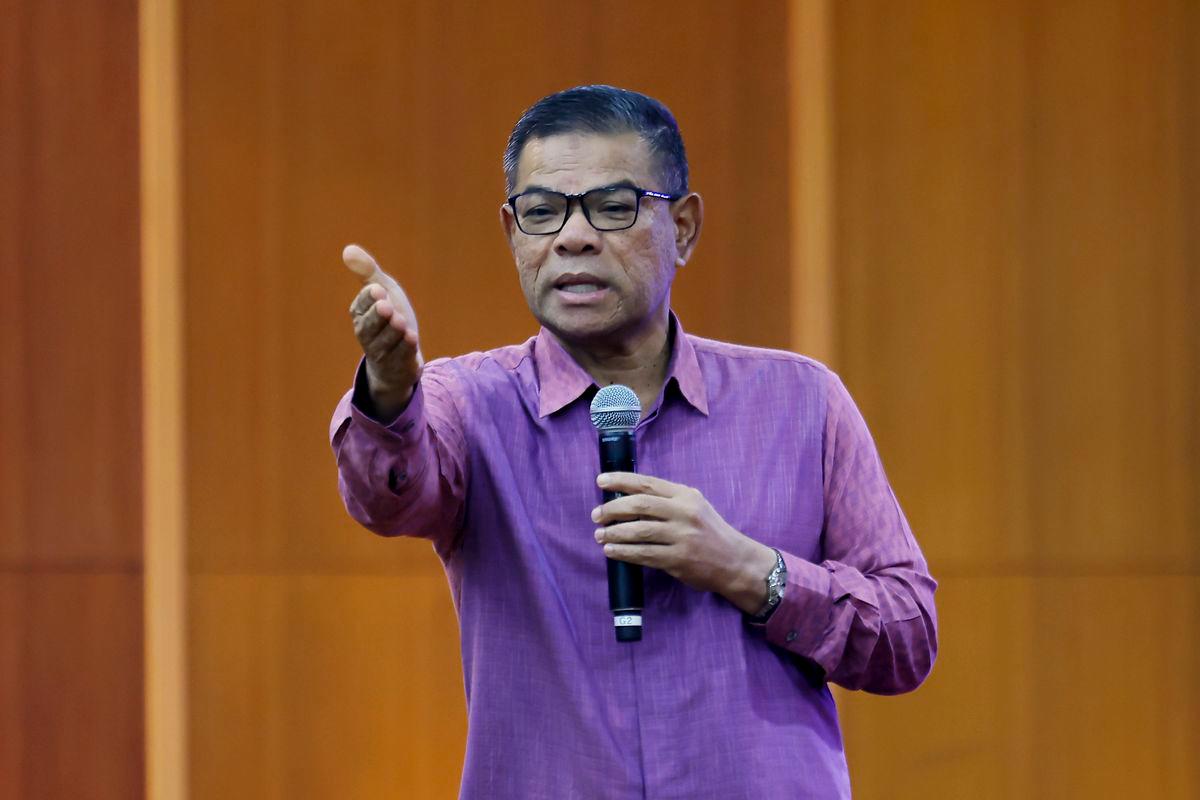Home Minister Datuk Seri Saifuddin Nasution Ismail - Photo by BERNAMA