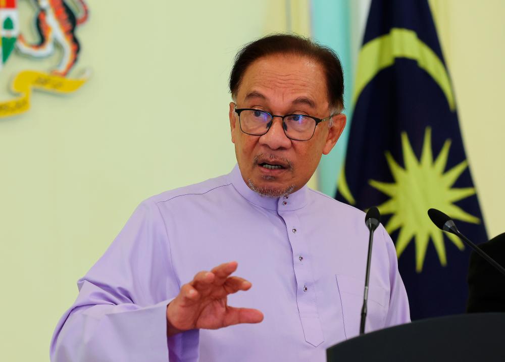 PUTRAJAYA, May 15 -- Prime Minister Datuk Seri Anwar Ibrahim held a press conference after chairing the post-meeting of the National Economic Action Council (MTEN) Bil 1/2023 at the Perdana Putra building today. fotoBERNAMA