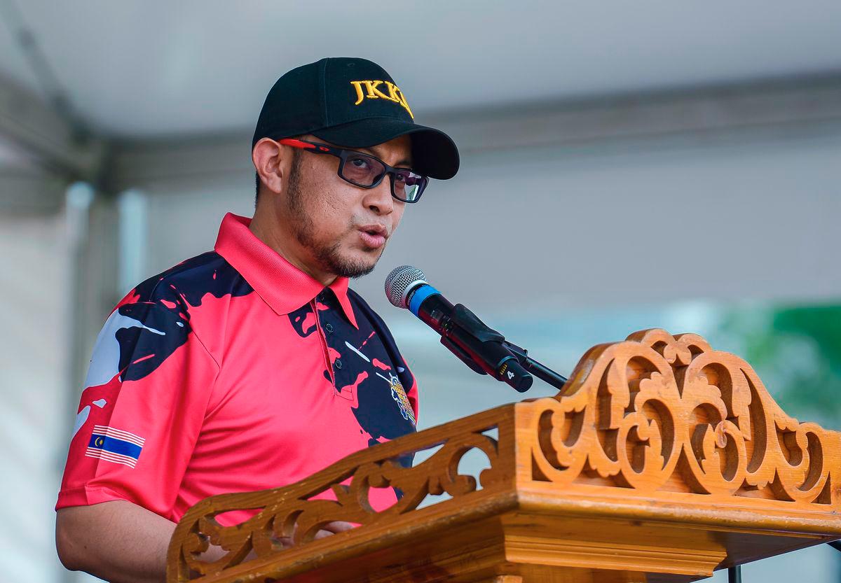 Director-General of the National Department for Culture and Arts, Mohd Amran Mohd Haris, delivered a speech at the Opening Ceremony of the Malaysia Games Festival 2025 at Dataran Putrajaya today. – BERNAMA