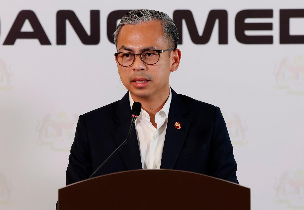 Menteri Komunikasi Datuk Fahmi Fadzil. - fotoBERNAMA