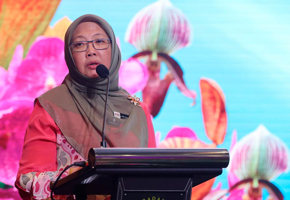 Menteri di Jabatan Perdana Menteri (Wilayah Persekutuan) Datuk Seri Dr Zaliha Mustafa. - fotoBERNAMA