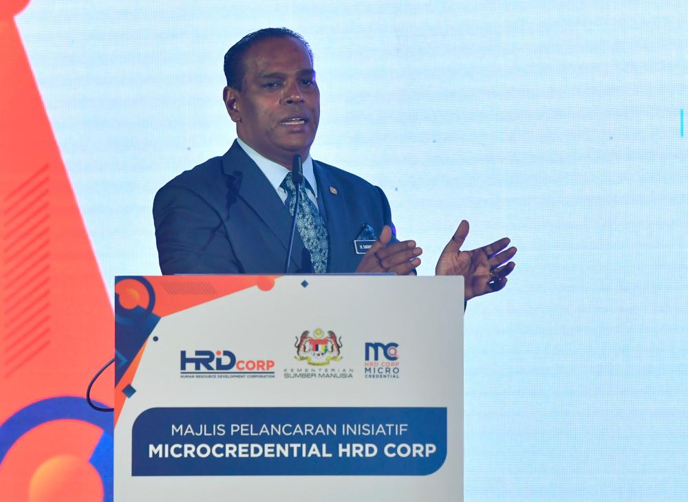 PUTRAJAYA, April 13 - Human Resources Minister Datuk Seri M Saravanan delivered a speech at the HRD Corp Microcredential Launching Ceremony in Putrajaya today. BERNAMAPIX