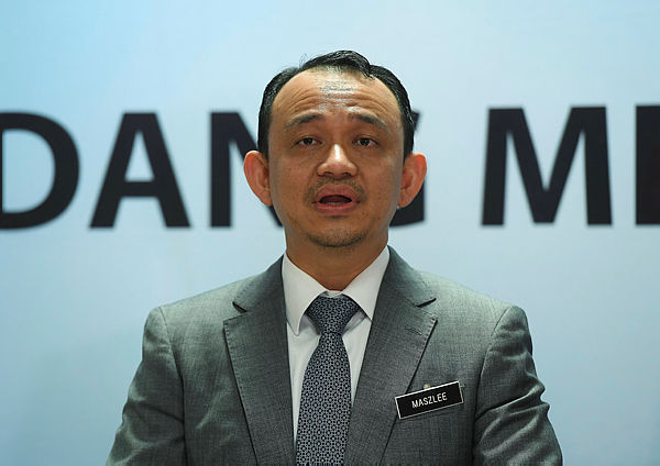 Nation being shaped with the help of youths: Maszlee