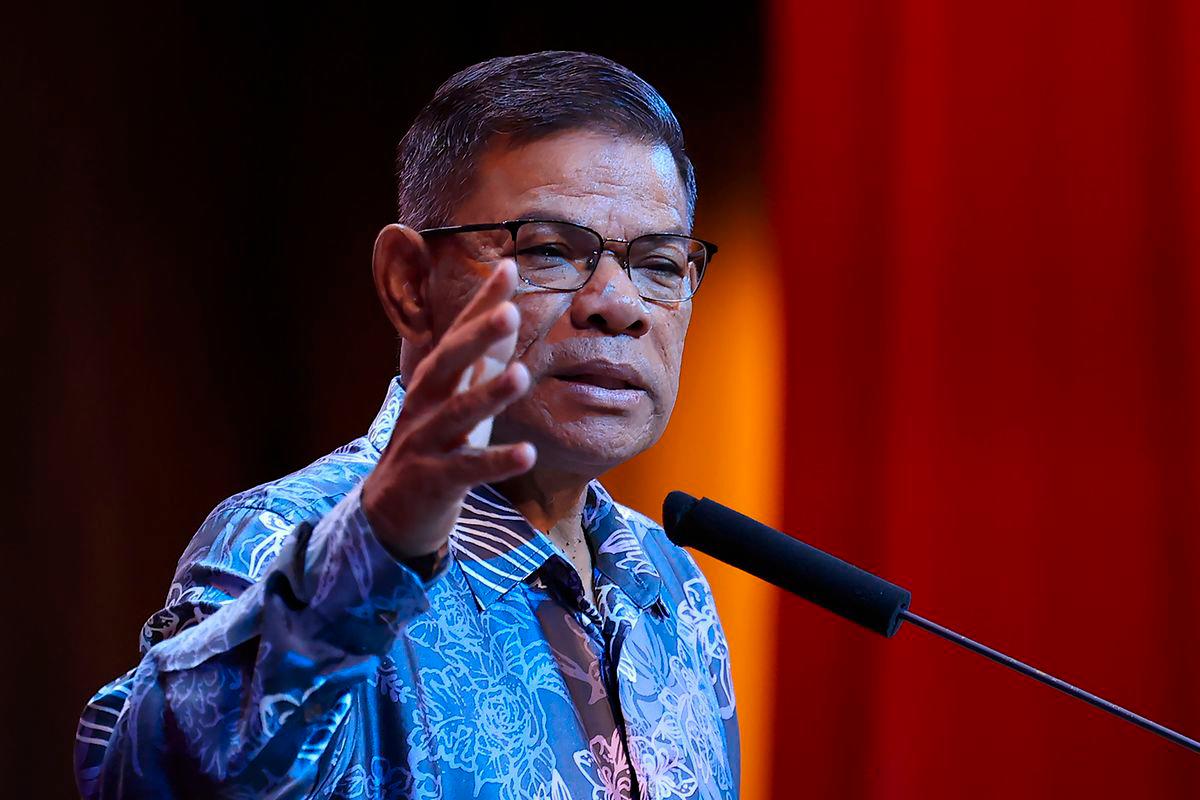 Datuk Seri Saifuddin Nasution Ismail. Bernamapix