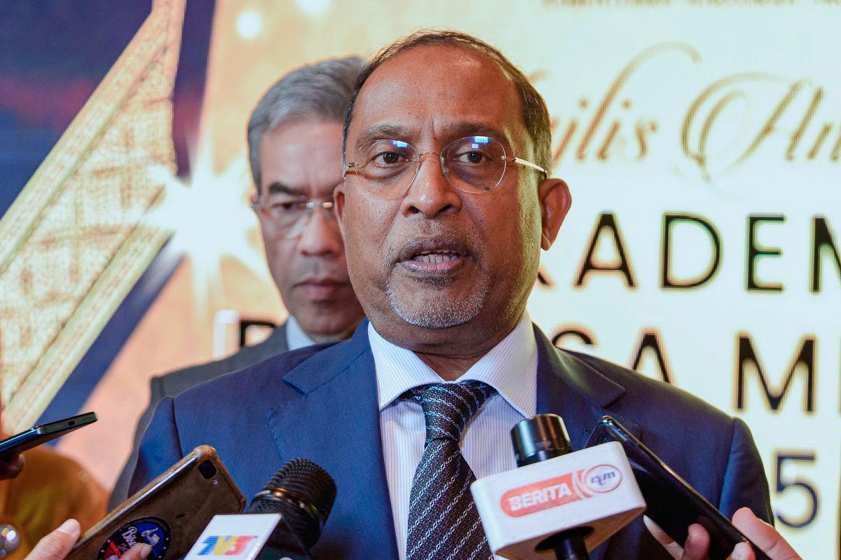 Datuk Seri Dr Zambry Abd Kadir. Bernamapix