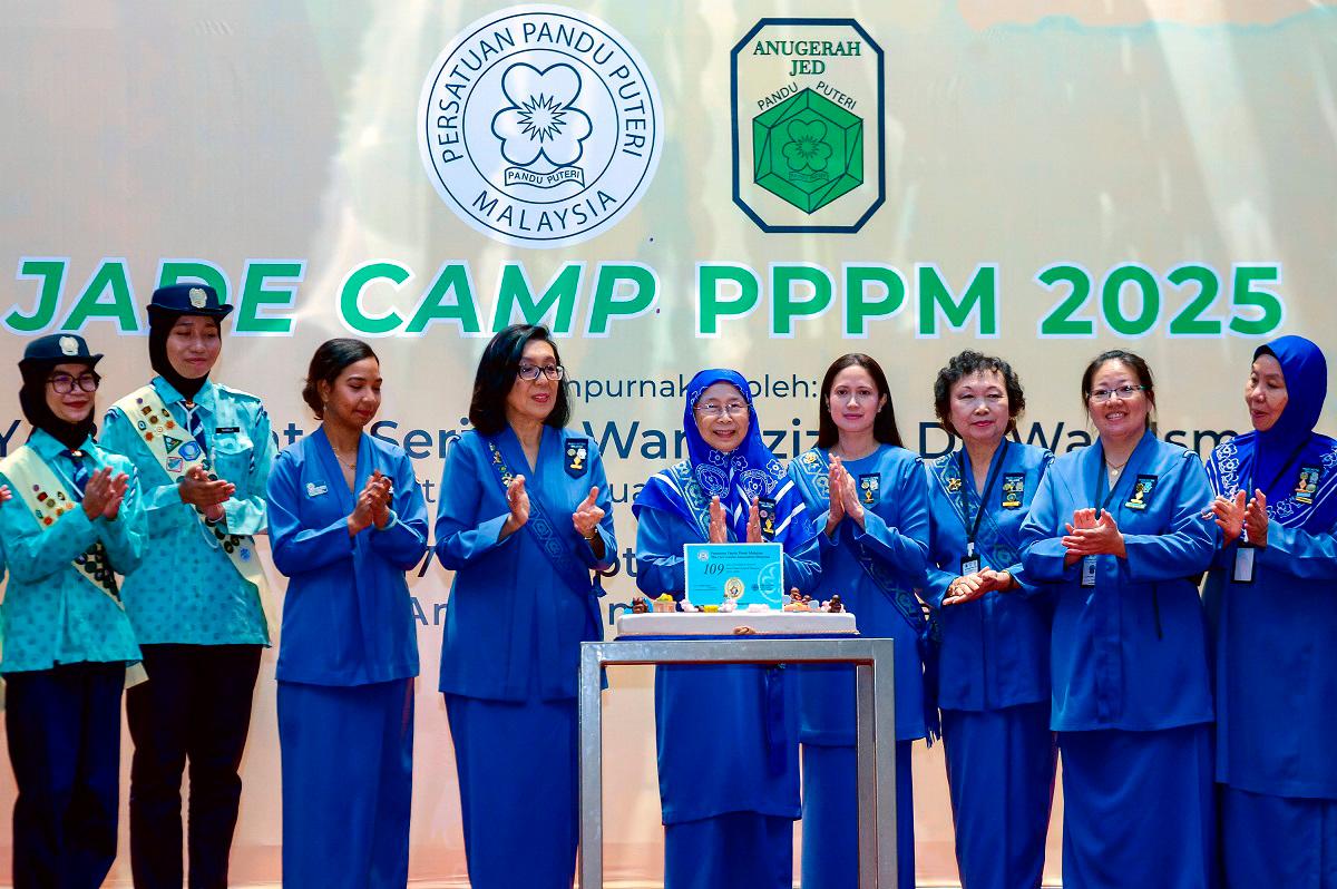 - fotoBERNAMA