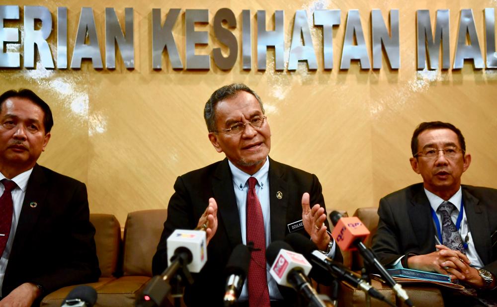 Harmful chemical in plastic food containers: Ministry will look into it, says Dr Dzulkefly