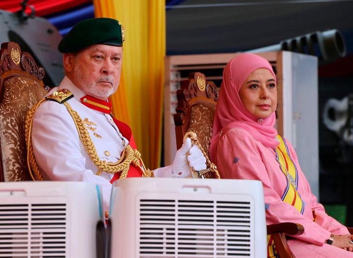 His Majesty Sultan Ibrahim, King of Malaysia and Her Majesty Raja Zarith Sofiah, Queen of Malaysia - BERNAMApix