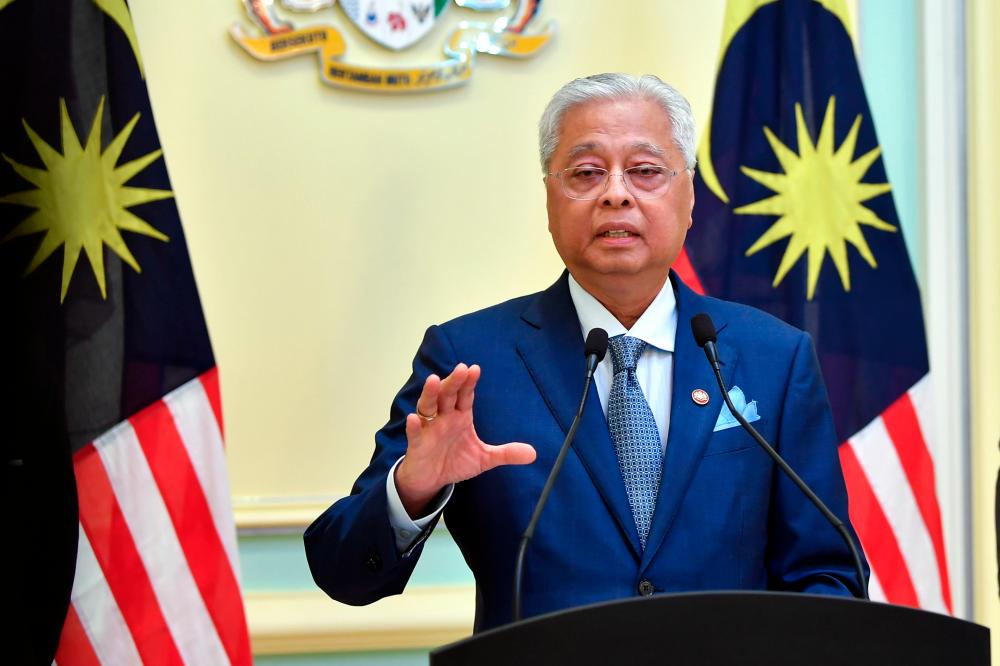 China to enhance cooperation with Malaysia to address current challenges: PM