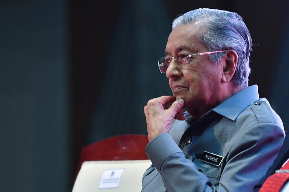 Prime Minister Tun Dr Mahathir Mohamad attends the Rural Development Ministry meeting with strategic partners at the Putrajaya International Convention Centre today. - Bernama